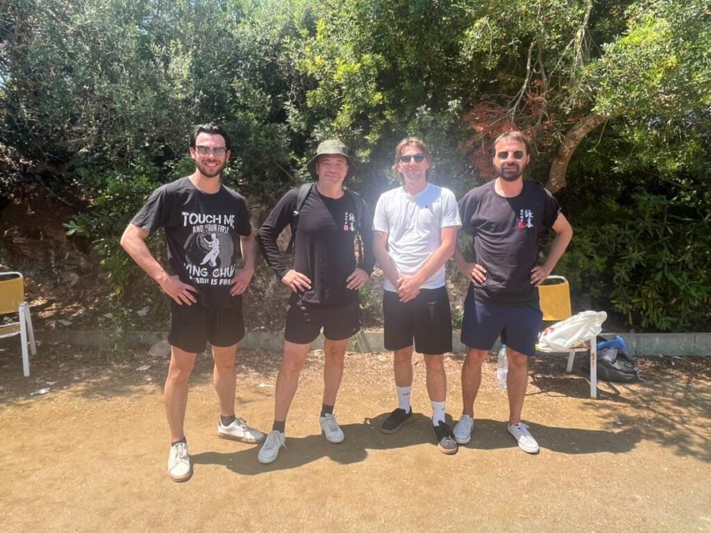 Photo de 4 personnes, wing Chun lille, les gouttes d'eau, avec les italiens
